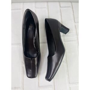 NWT Lifestride Carrie brown leather square toe pumps heels size 9